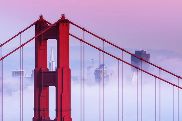 Puente de puerta de oro — Foto de Stock