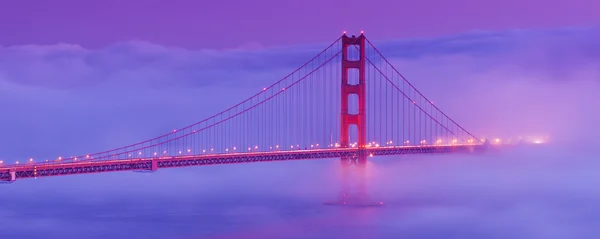 Puente de puerta de oro — Foto de Stock