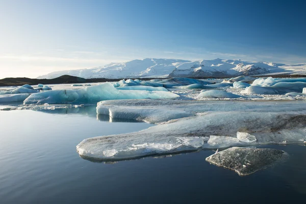 South Iceland'deki / daki Jokulsarlon buzul Gölü