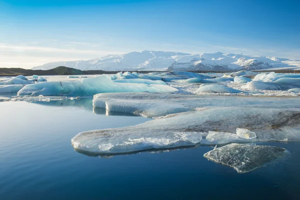 Lago Glaciar Jokulsarlon na Islândia do Sul — Fotografia de Stock