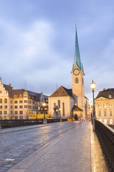 Historic architecture of Zurich city at sunset — Stock Photo, Image