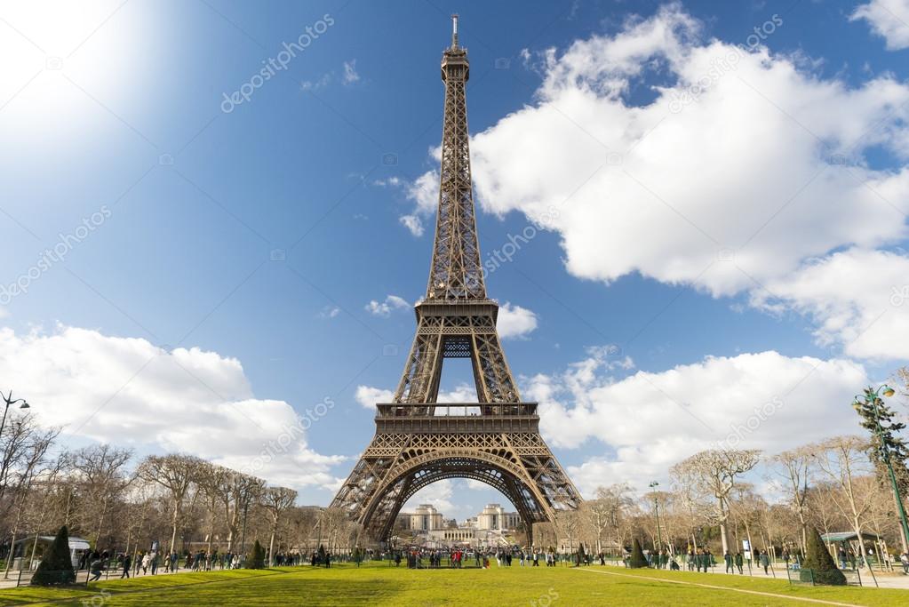 Eiffel Tower under blue sky