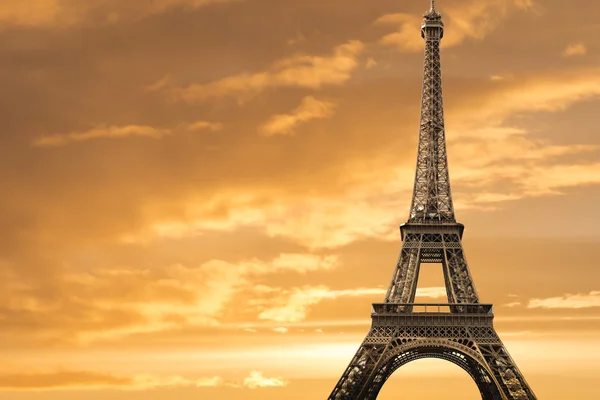 Torre Eiffel ao nascer do sol — Fotografia de Stock