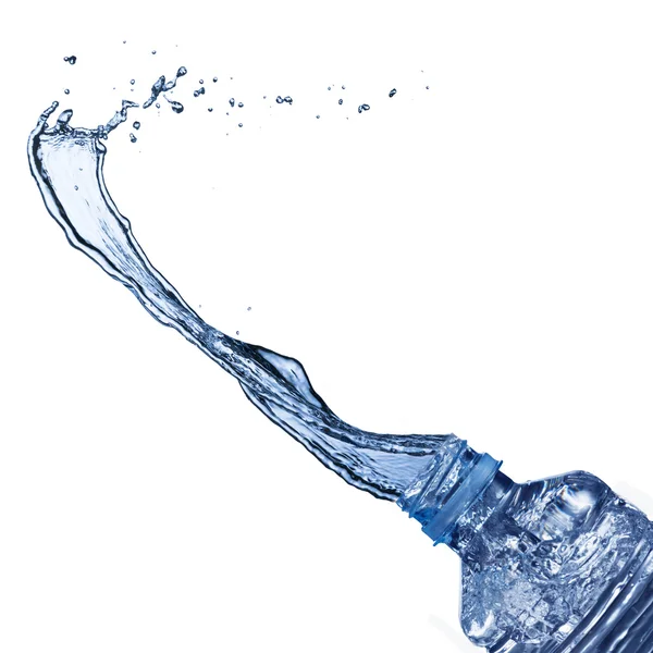 Plusk wody z butelki z wodą — Zdjęcie stockowe