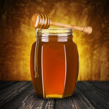 Kavanoz bal damla damlatıcı üzerinden