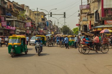 Delhi sokaklarında boyunca görünümü