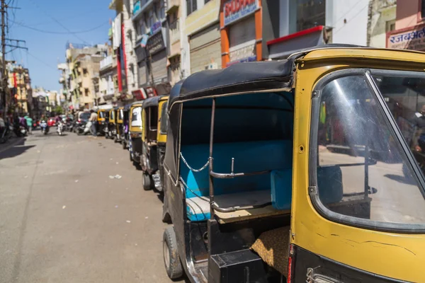 Rickshaw Tuk Tuks em Udaipur, Índia — Fotografia de Stock