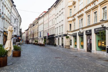 Ljubljana binalarda sabah