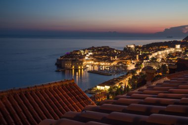 Dubrovnik Eski Şehir alacakaranlıkta