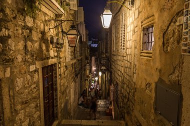 Dubrovnik sokakları geceleri