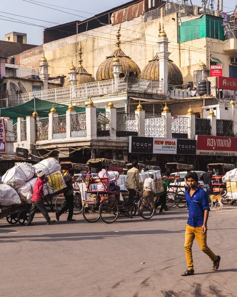 Al di fuori di edifici a Delhi — Foto Stock