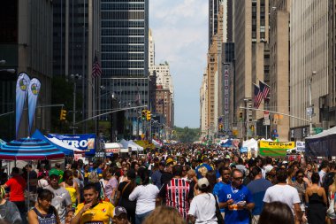 new York'ta Brezilya gün kalabalıklar