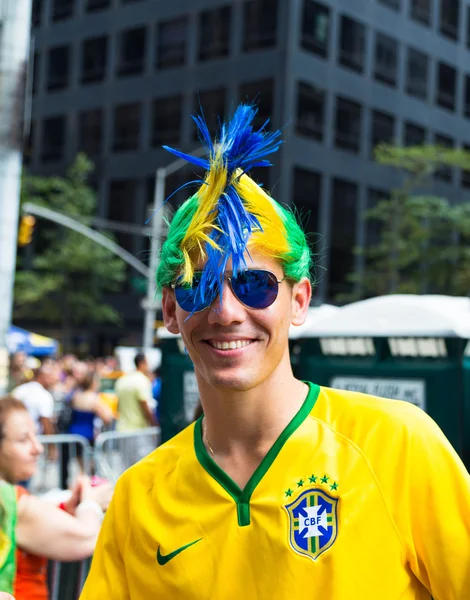 Multitudes para el Día de Brasil en la ciudad de Nueva York — Foto de Stock