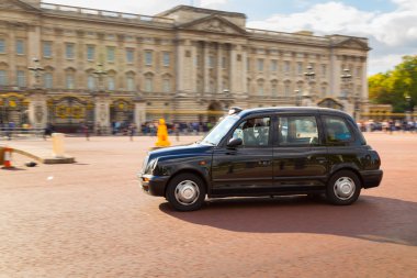 Londra Taksi buckingham Sarayı dışında