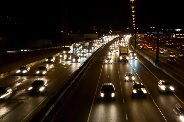 Ruch na autostradzie 401 w nocy — Zdjęcie stockowe