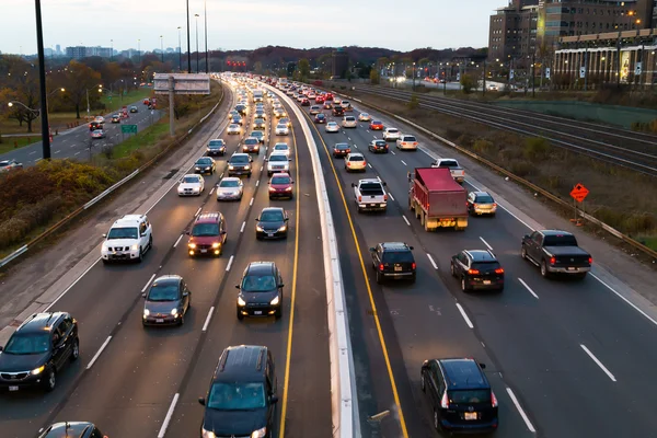 Verkehr auf dem Gardiner Express — Stockfoto