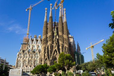 Sagrada Familia gün boyunca