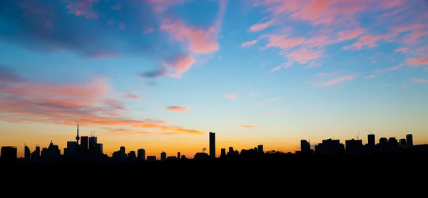Toronto şehir merkezinde, gün batımında — Stok fotoğraf