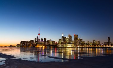 Doğu'dan kışın Toronto manzarası