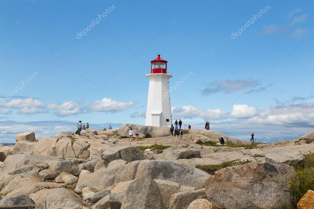 Peggy's Cove Lighthouse Stock Editorial Photo © macinlondon 62735299
