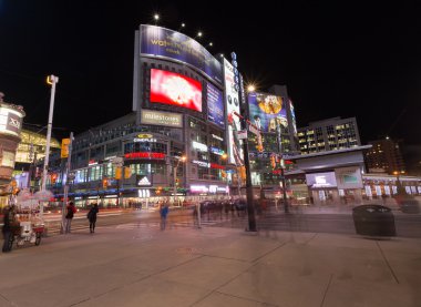 Yonge ve dundas Meydanı
