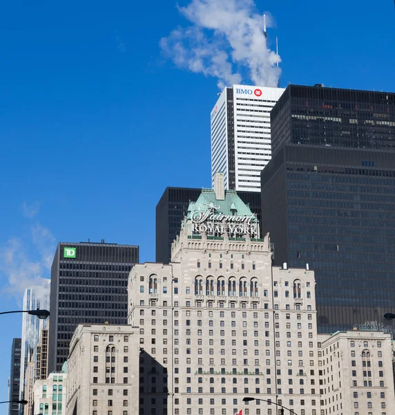 Royal York Hotel e Downtown Toronto — Fotografia de Stock