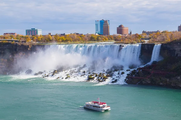 Hornblower Boat and American Falls — Stock Photo, Image