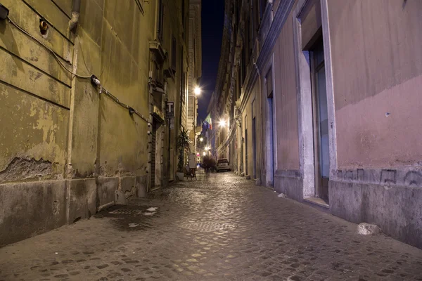 Straßen von Rom bei Nacht — Stockfoto