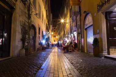 Via Dei Pastini Street Roma