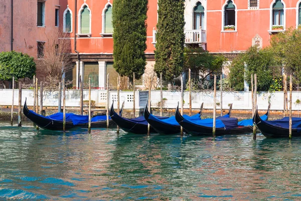 Gondolas in Venice — Stock Photo, Image