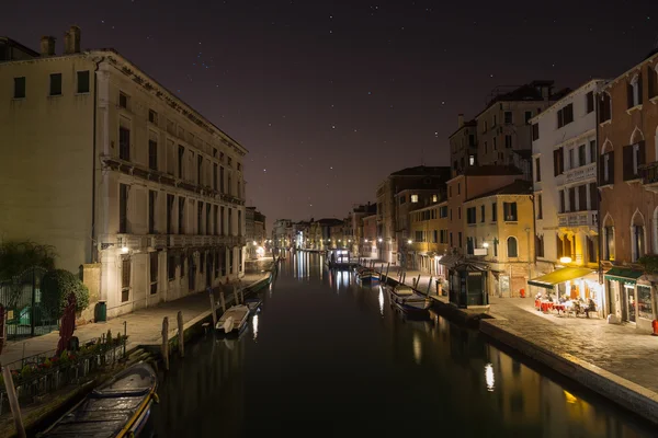 Edificios y la Laguna en Venecia por la noche —  Fotos de Stock