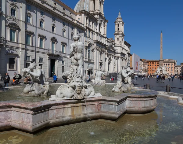 Brunnen auf der piazza navona rom — Stockfoto