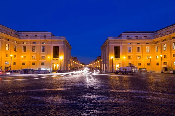 Straat van Rome bij nacht — Stockfoto