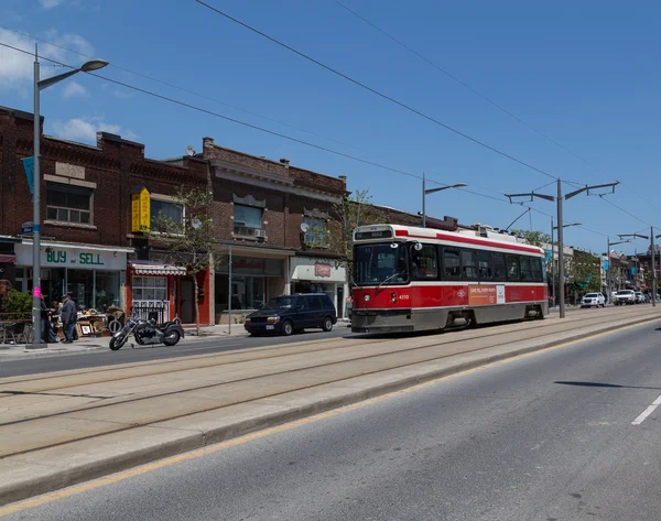 Streetcars along St Clair Avenue — Stock Photo, Image