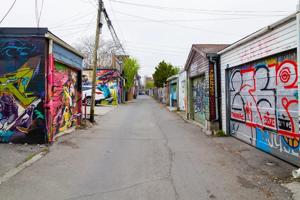 Garage och Graffiti i Toronto — Stockfoto