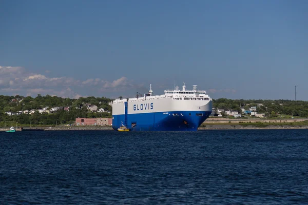 Μεγάλο δοχείο πλοίο σε Dartmouth — Φωτογραφία Αρχείου