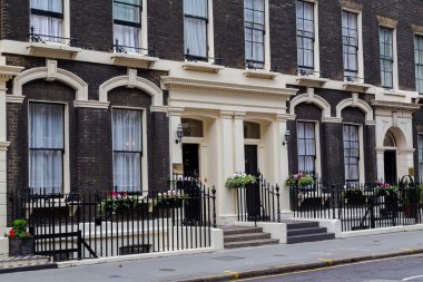 Londra binalarda Teras