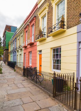 Hartland Road Londra boyunca renkli evleri