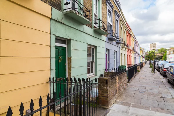 Hartland Road Londra boyunca renkli evleri — Stok fotoğraf