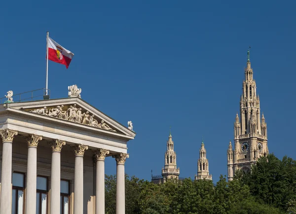 Vienna Town Hall and Parliament — Stock Photo, Image