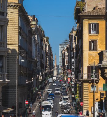 Busy Streets of Rome