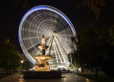 Gece Budapeşte göz (Sziget göz)