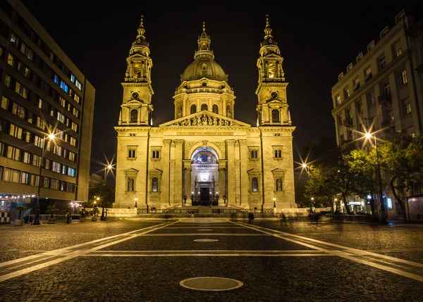 ブダペストでの聖シュテファン大聖堂 — ストック写真