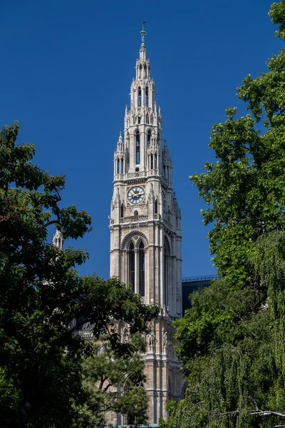 Main Clock Tower on the Rathaus in Vienna — Stock Photo, Image