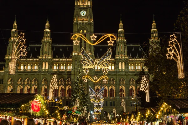 Βιέννη Χριστουγεννιάτικες αγορές σε Rathaus — Φωτογραφία Αρχείου