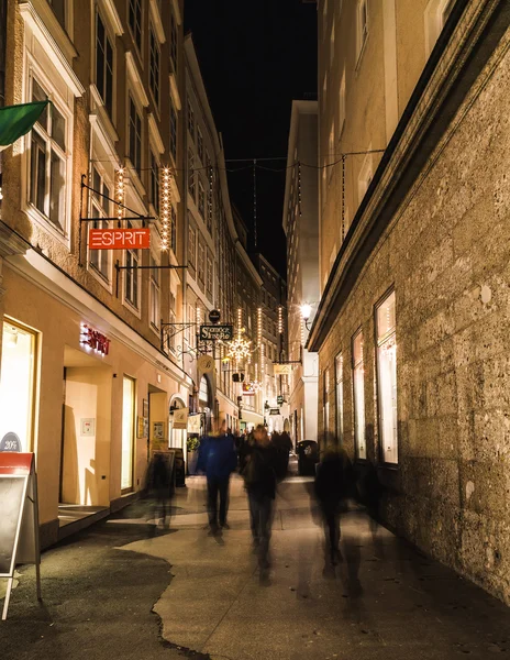 Judengasse in Salzburg met Kerstmis — Stockfoto