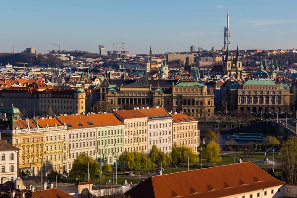 Paesaggio urbano di Praga durante il giorno — Foto Stock