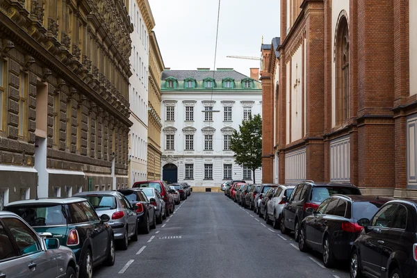 Fuera de los edificios en Viena durante el día — Foto de Stock