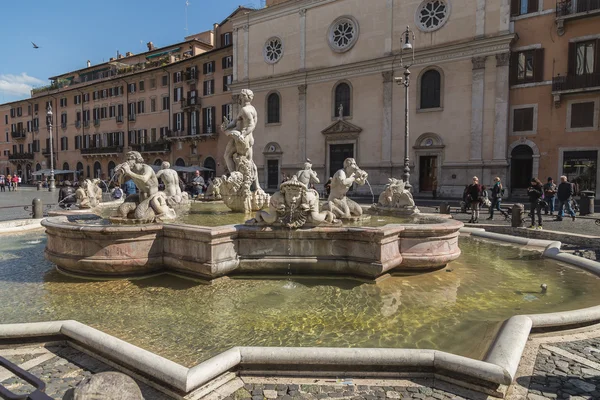 Brunnen auf der piazza navona rom — Stockfoto