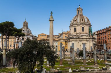 Trajan Forumu (Foro Di Borghese'nin) ve Trajan'ın sütun 